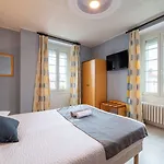 Logis La Cremaillere فندق