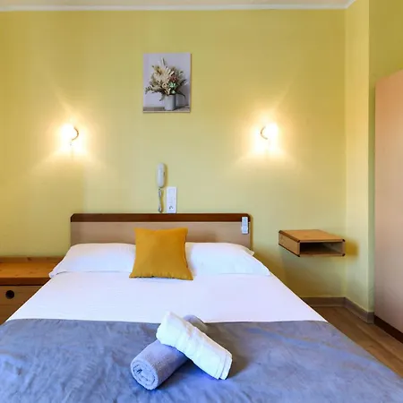 Logis La Cremaillere Отель