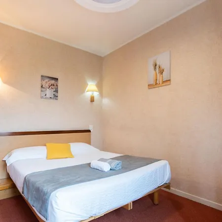 Logis La Cremaillere 2*
