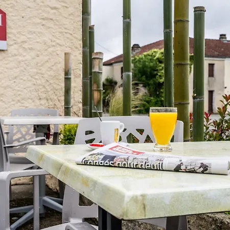 Отель Logis La Cremaillere Hagetmau