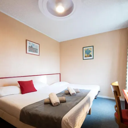 Logis La Cremaillere 2*
