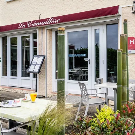 Logis La Cremaillere 2*